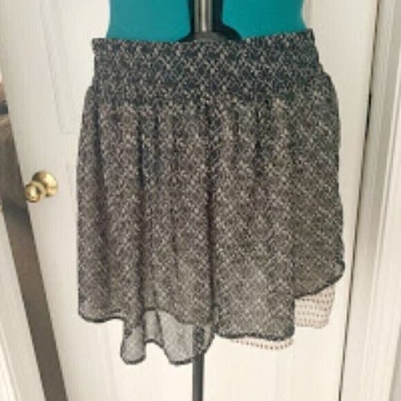 Converse One Star Elastic Waist Printed Lined Casual Mini Skirt - Picture 3 of 8